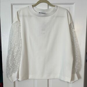 Elegant White Lace Sleeve Top